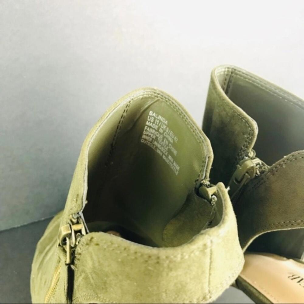 JustFab Women's Suede Peep Toe Block Heel Booties - Picture 5 of 7